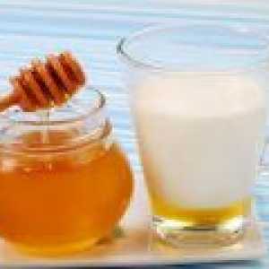 Pot lapte cu miere în timpul sarcinii?