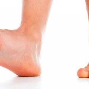Tratament picior plat cu masaj la picioare